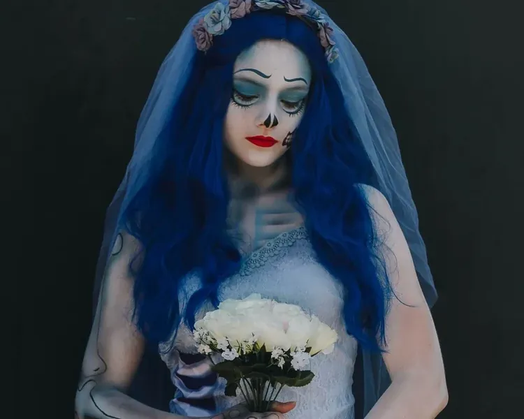 Disfraz de novia cadáver con maquillaje de Halloween, de Don Disfraz